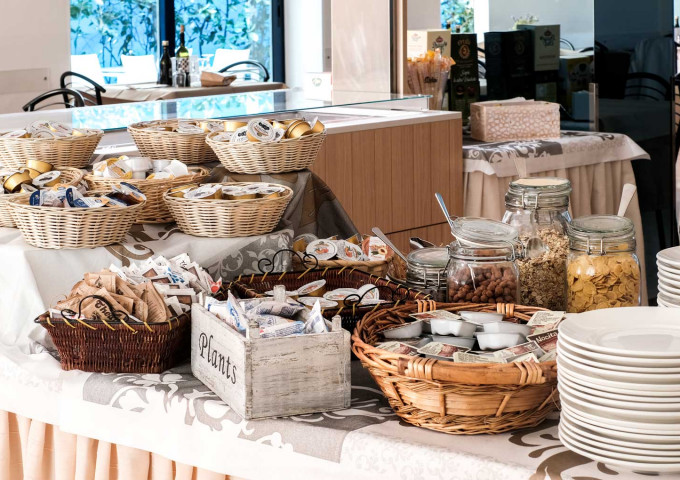 media.Slide-Ristorante-04-Hotel-Thea