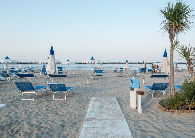 media.Slide-Spiaggia-03-Hotel-Thea